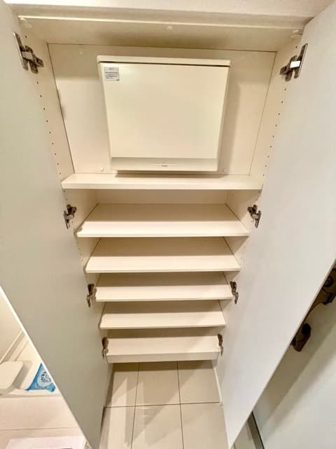 Room image 12