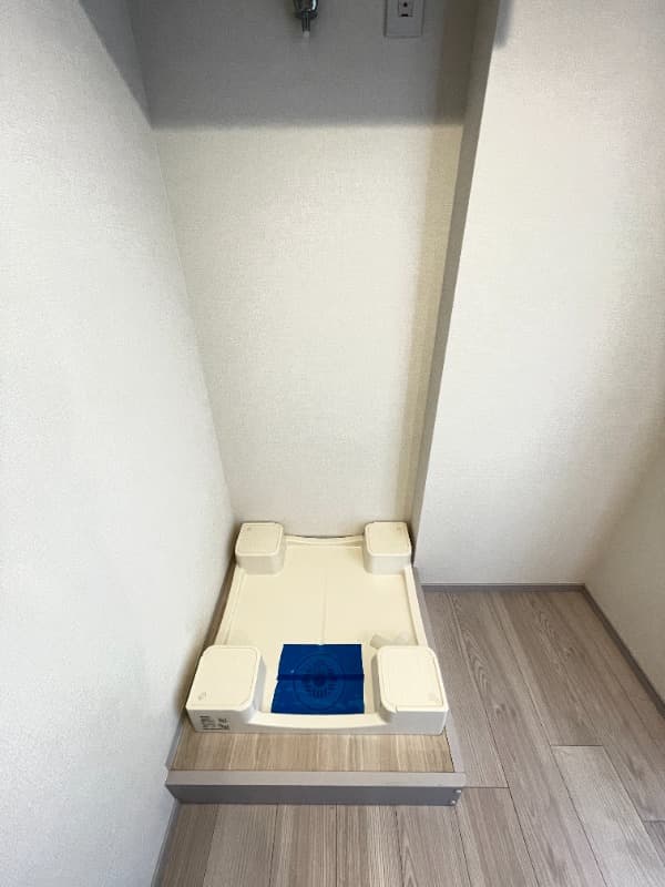 Room image 8