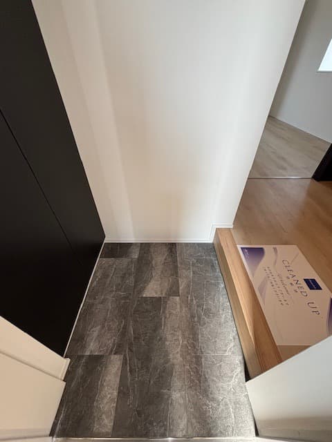 Room image 12