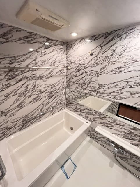 Room image 11