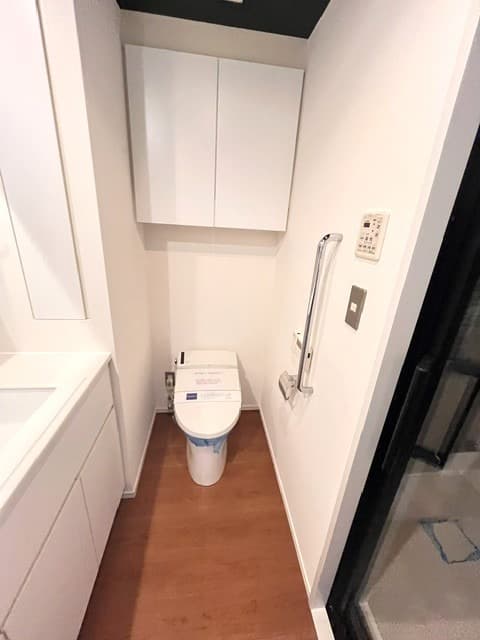 Room image 13