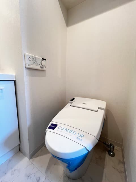 Room image 9