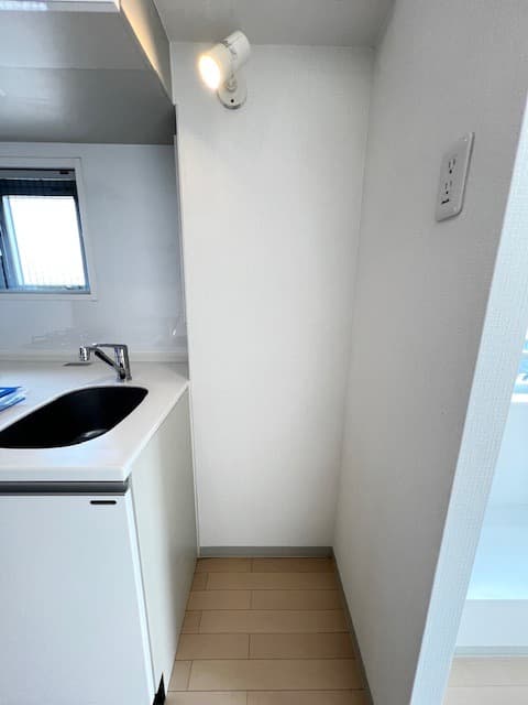 Room image 13