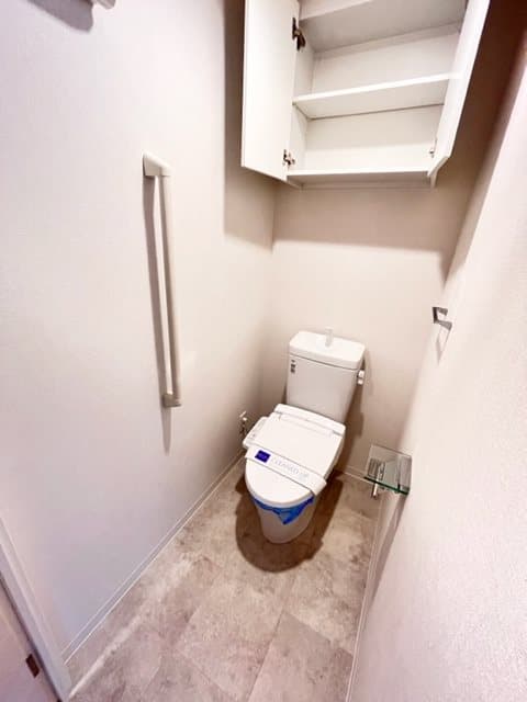 Room image 10
