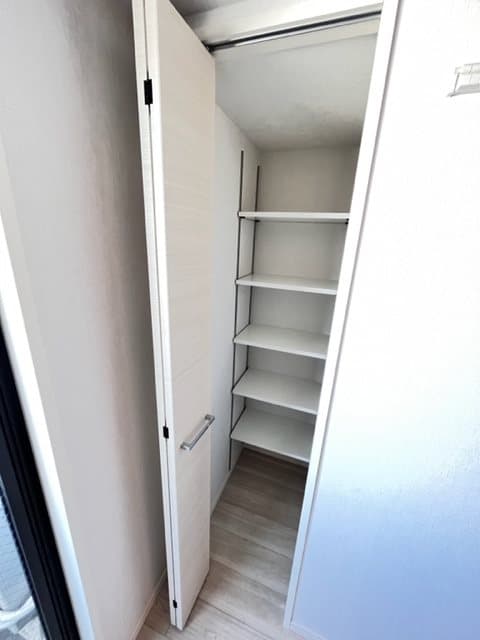 Room image 13