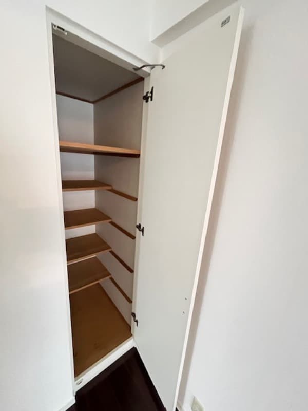 Room image 13