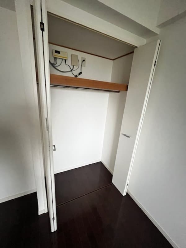 Room image 14