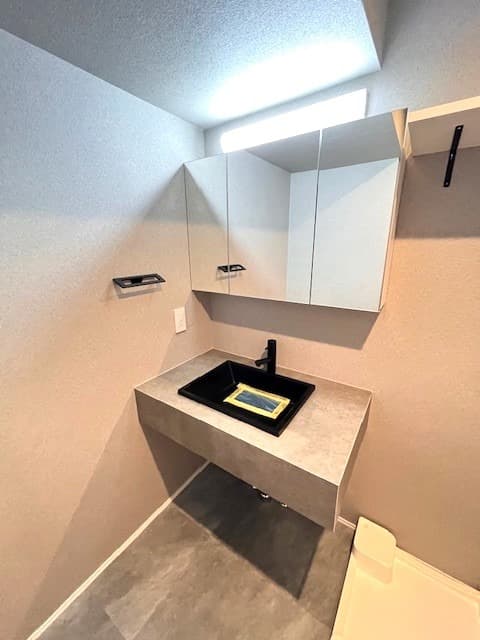 Room image 11