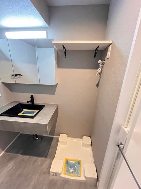 Room image 12