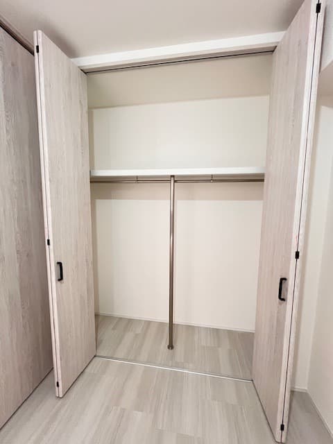 Room image 13