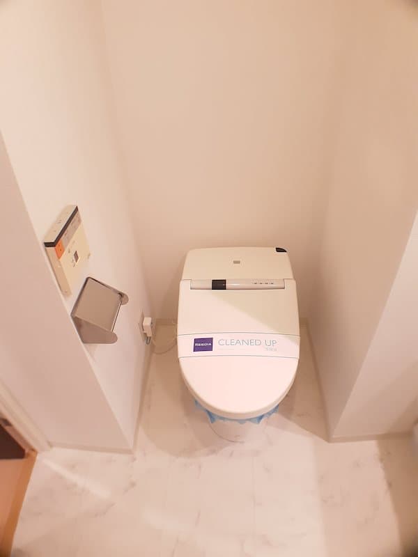 Room image 10