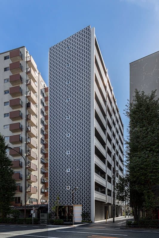Main exterior of Asyl Court Shinkoenji