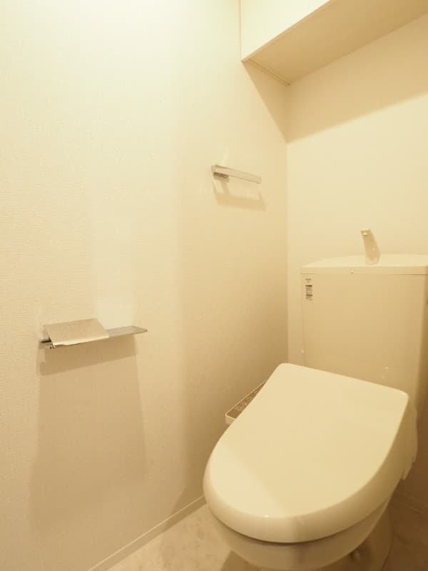 Room image 8
