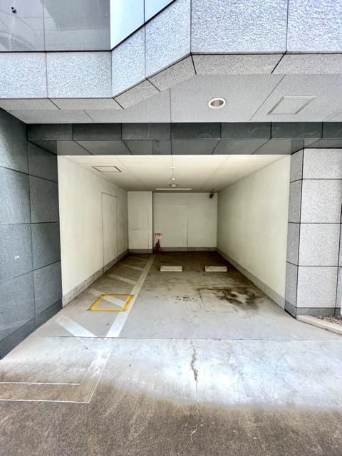 Room image 15