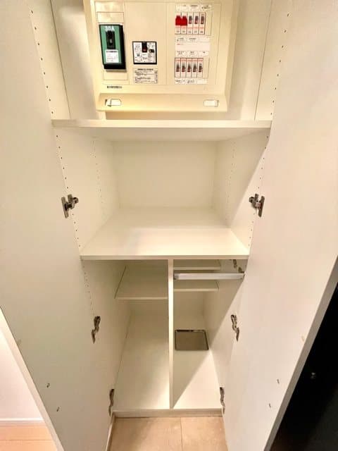 Room image 11