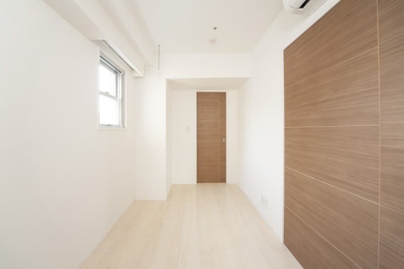 Room image 8