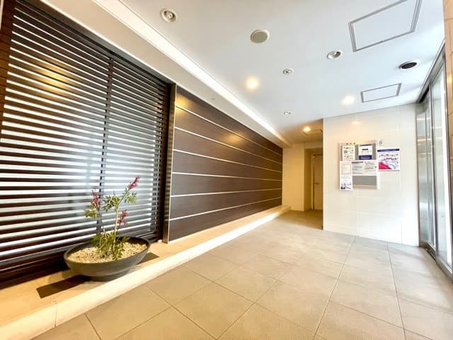Room image 12