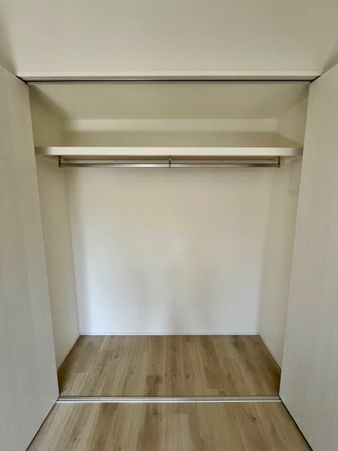 Room image 15
