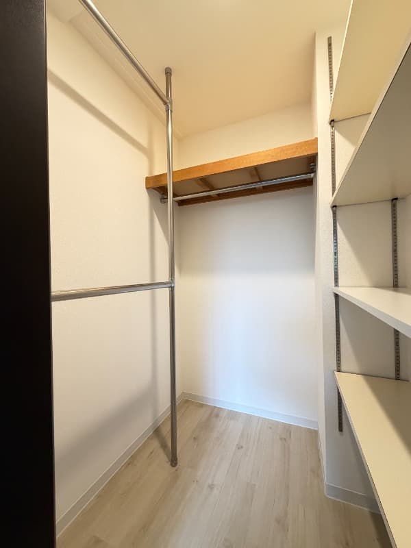 Room image 14