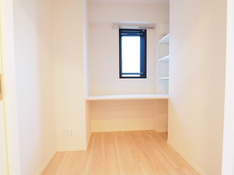 Room image 10