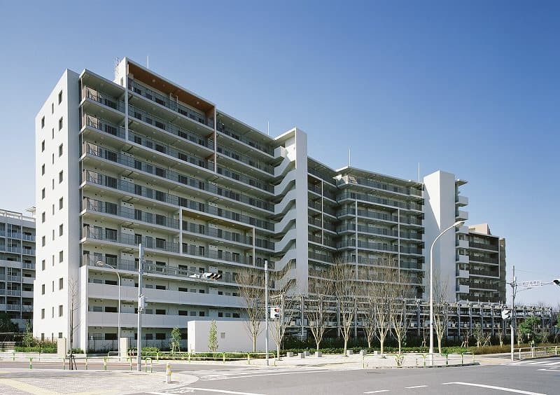 Main exterior of Residia Minamisenju