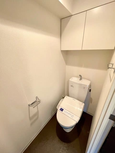 Room image 9