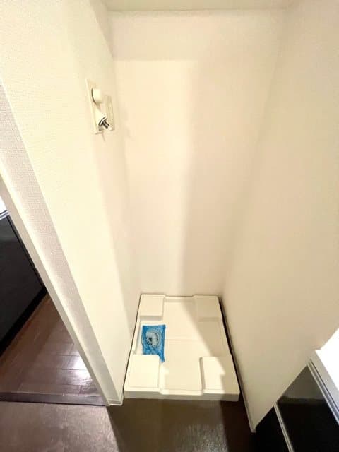 Room image 13
