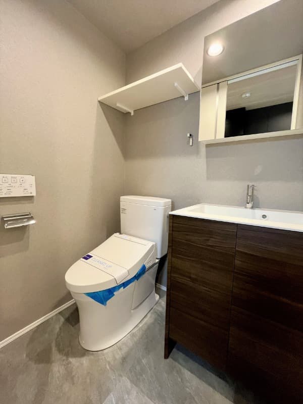 Room image 8