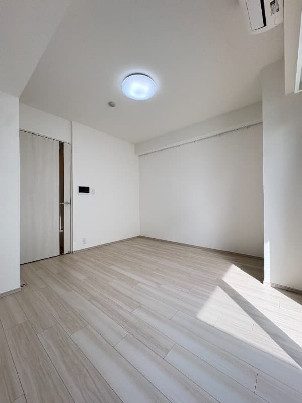 Preview interior of Cross Residence Nihonbashi Hamacho