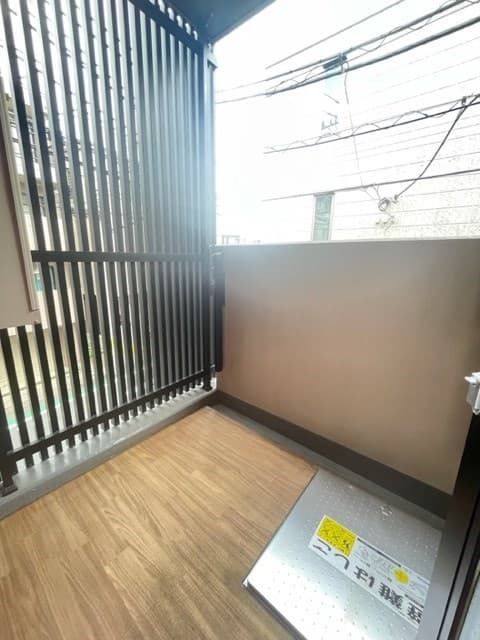 Room image 9