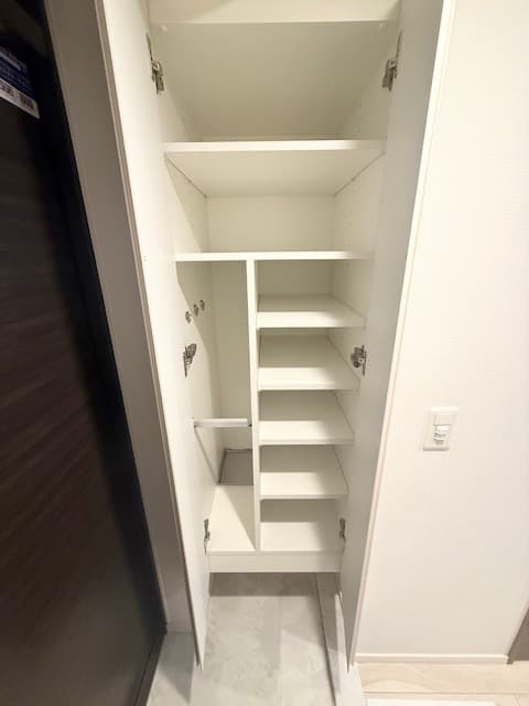 Room image 12
