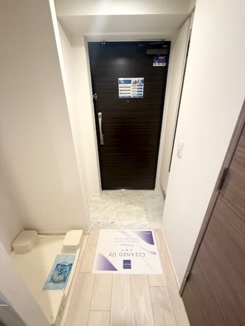 Room image 13