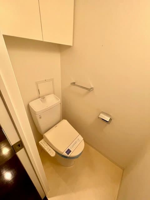 Room image 10