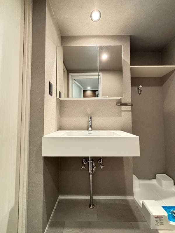 Room image 9