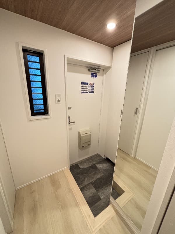 Room image 15