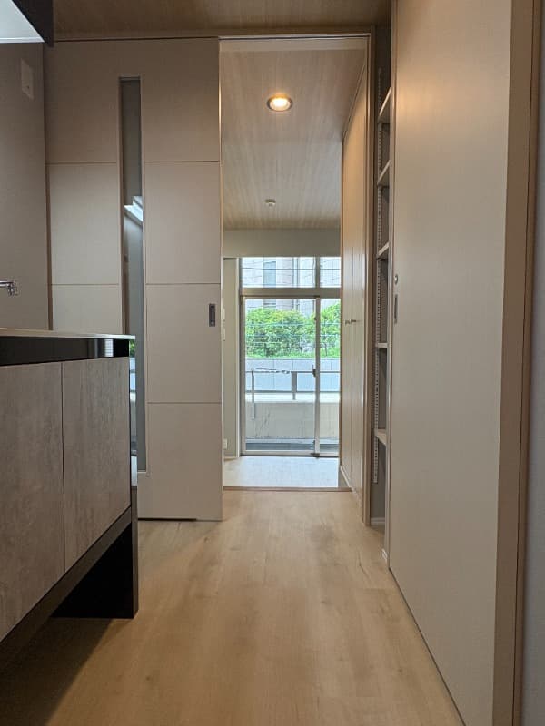 Room image 11