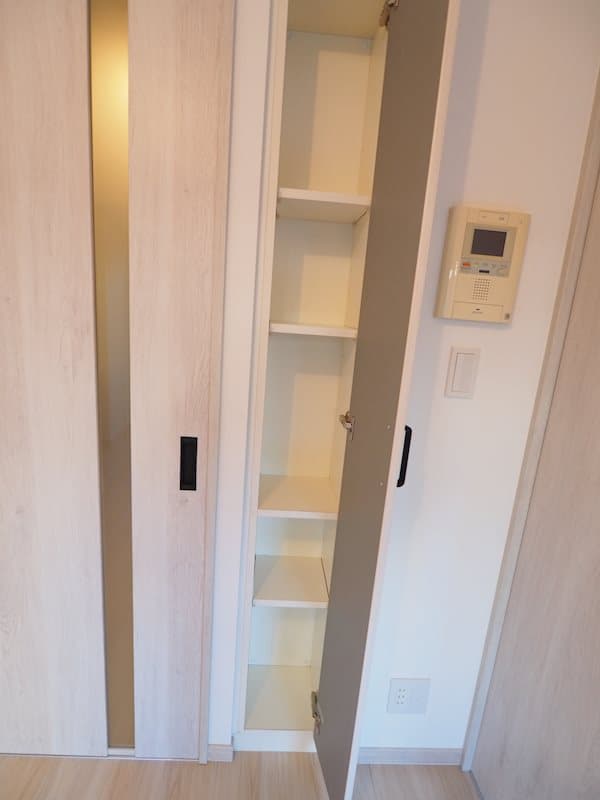 Room image 13