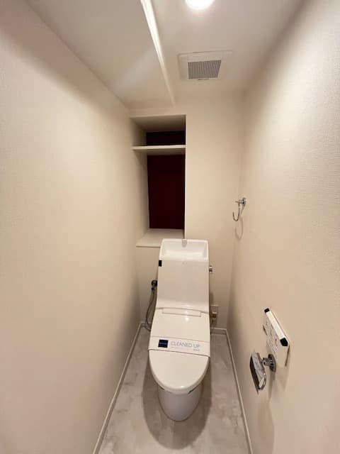 Room image 10