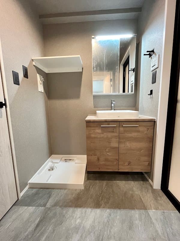 Room image 12