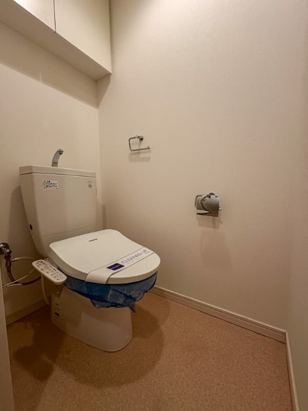 Room image 8