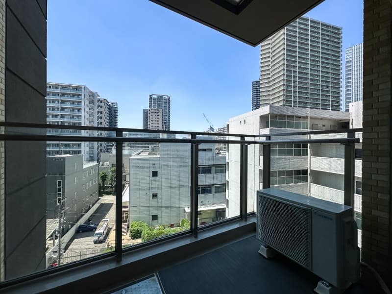 Room image 10