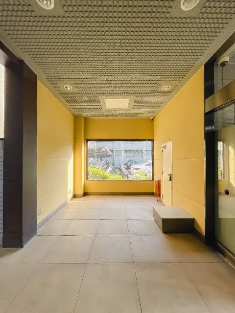 Room image 12