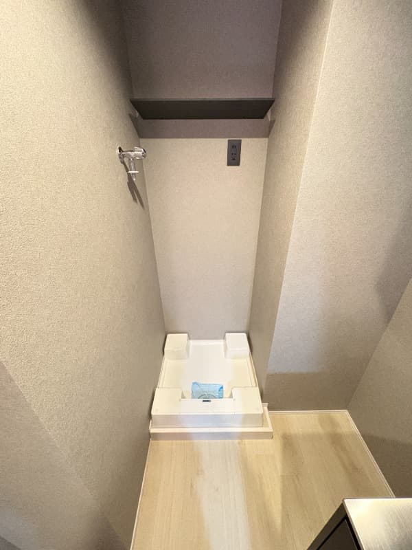Room image 12