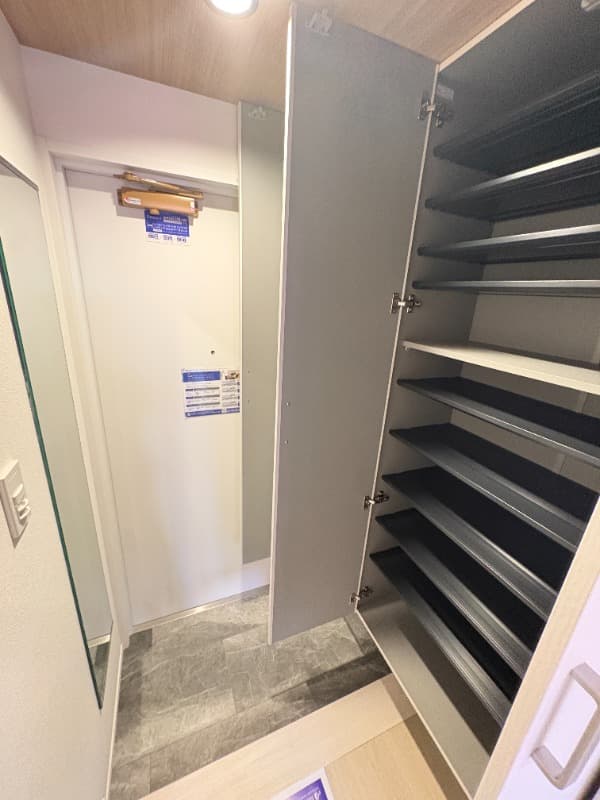 Room image 13