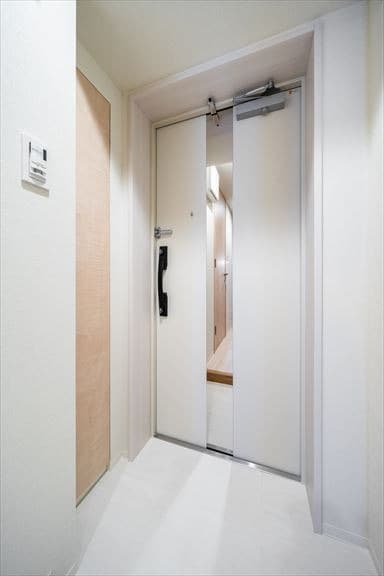 Room image 12