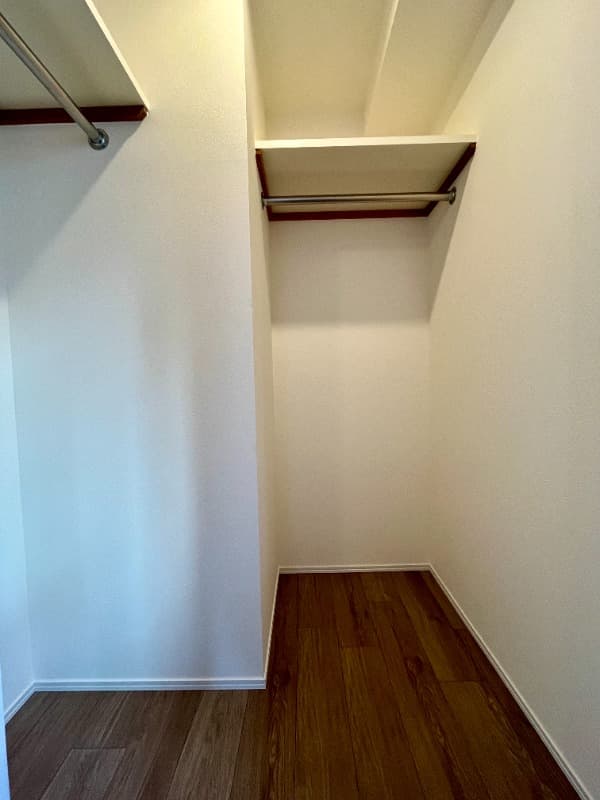 Room image 14