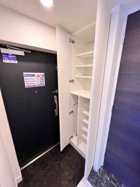 Room image 13