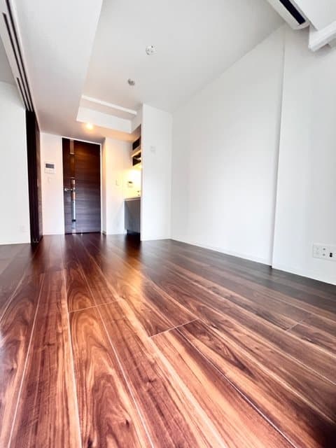 Room image 15