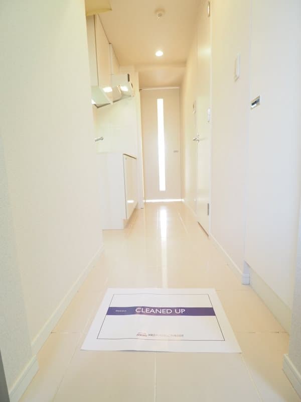 Room image 8