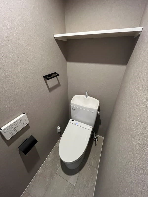 Room image 9